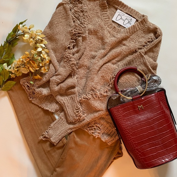 🌺Distressed Sweater Small/medium - Picture 4 of 7